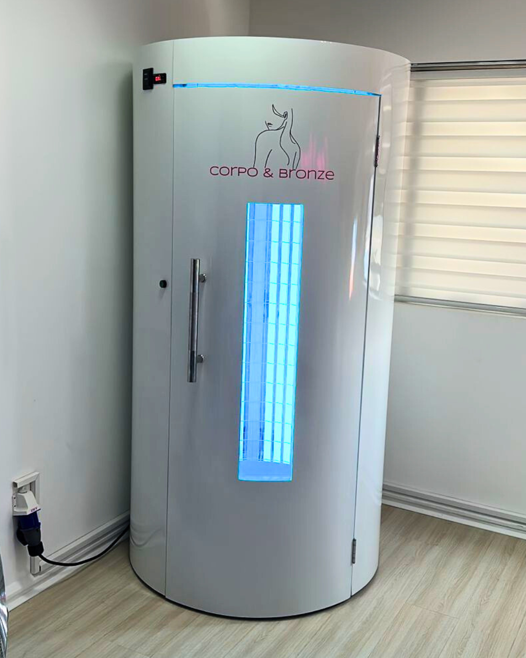 máquina de bronzeamento artificial vertical studio corpo e bronze